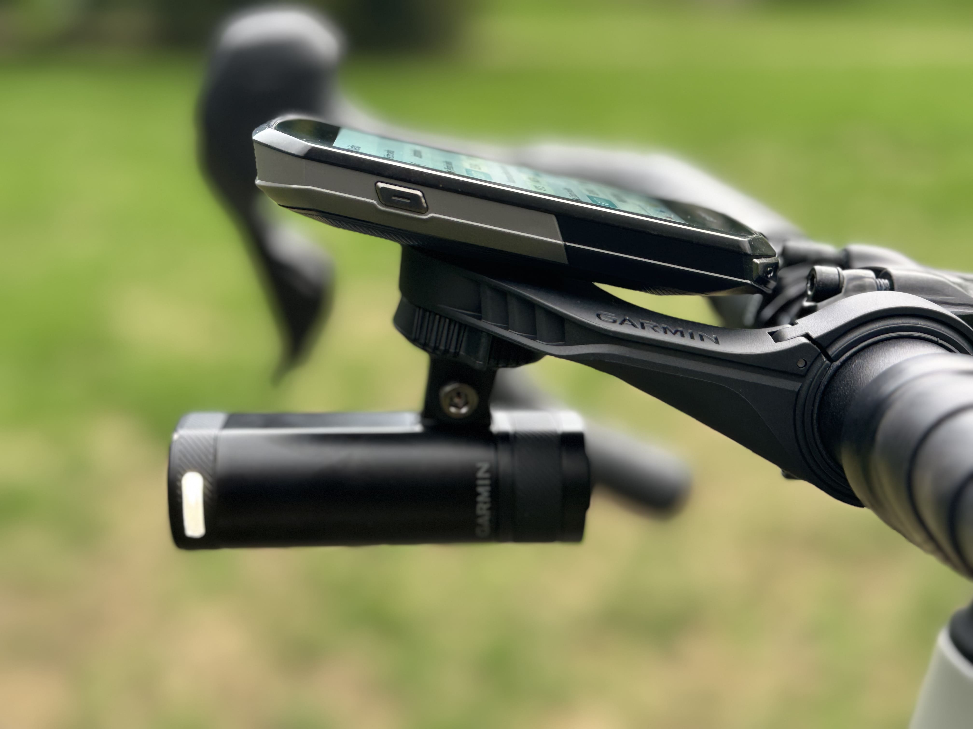 garmin-cyklisticky-ekosystem-edge-rally-varia (10)
